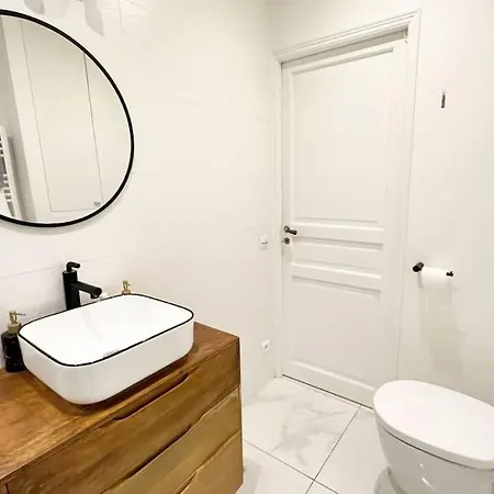Daire New Deco Apt With 2 Bdrs 1 Mn To Metro Voltaire *